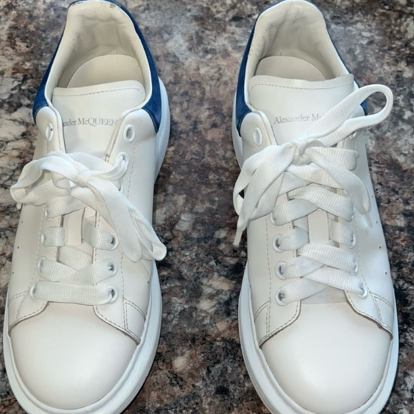 Alexander McQueen - oversized sneaker - Picture 4 of 6